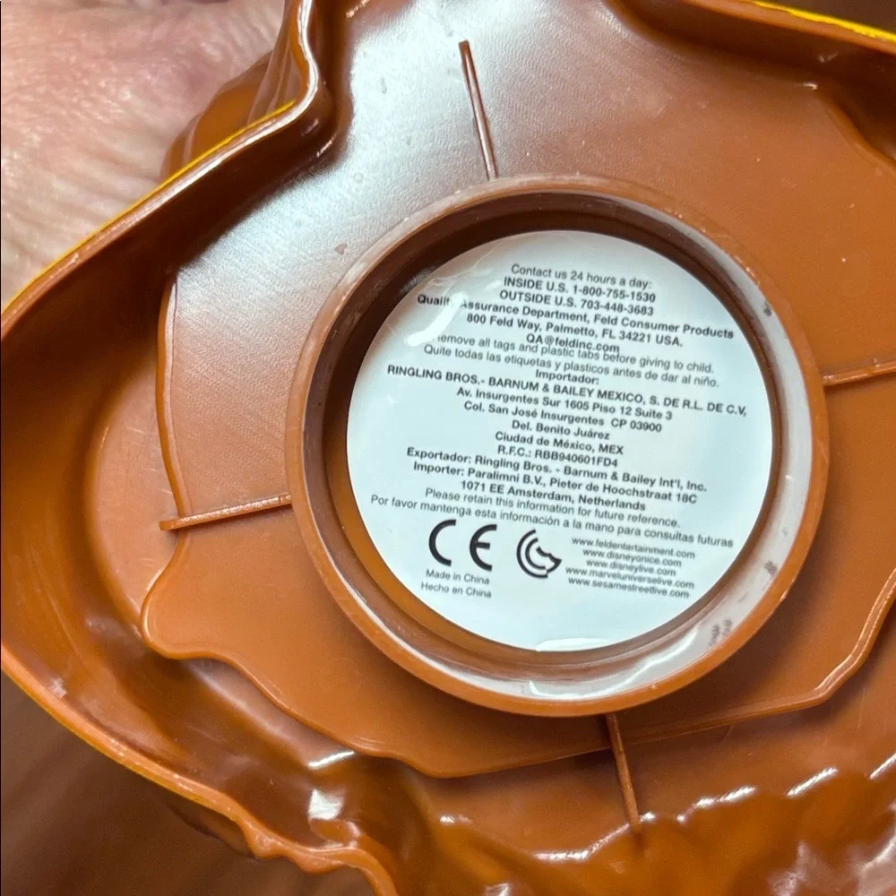 1998 Disney on Ice The Lion King ADULT SIMBA Collector Plastic Mug Cup flip Lid